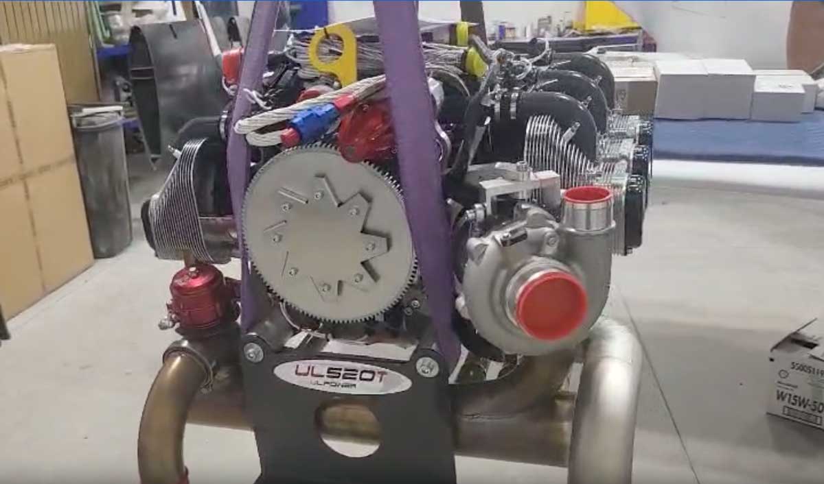 UL520T Engine